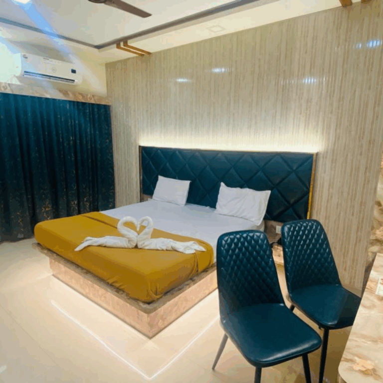 untitled design 3 768x768